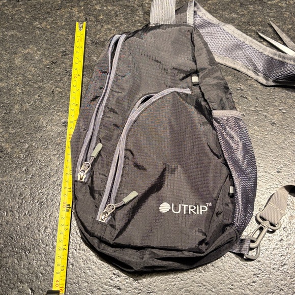Utrip Sling Backpack - Picture 8 of 8